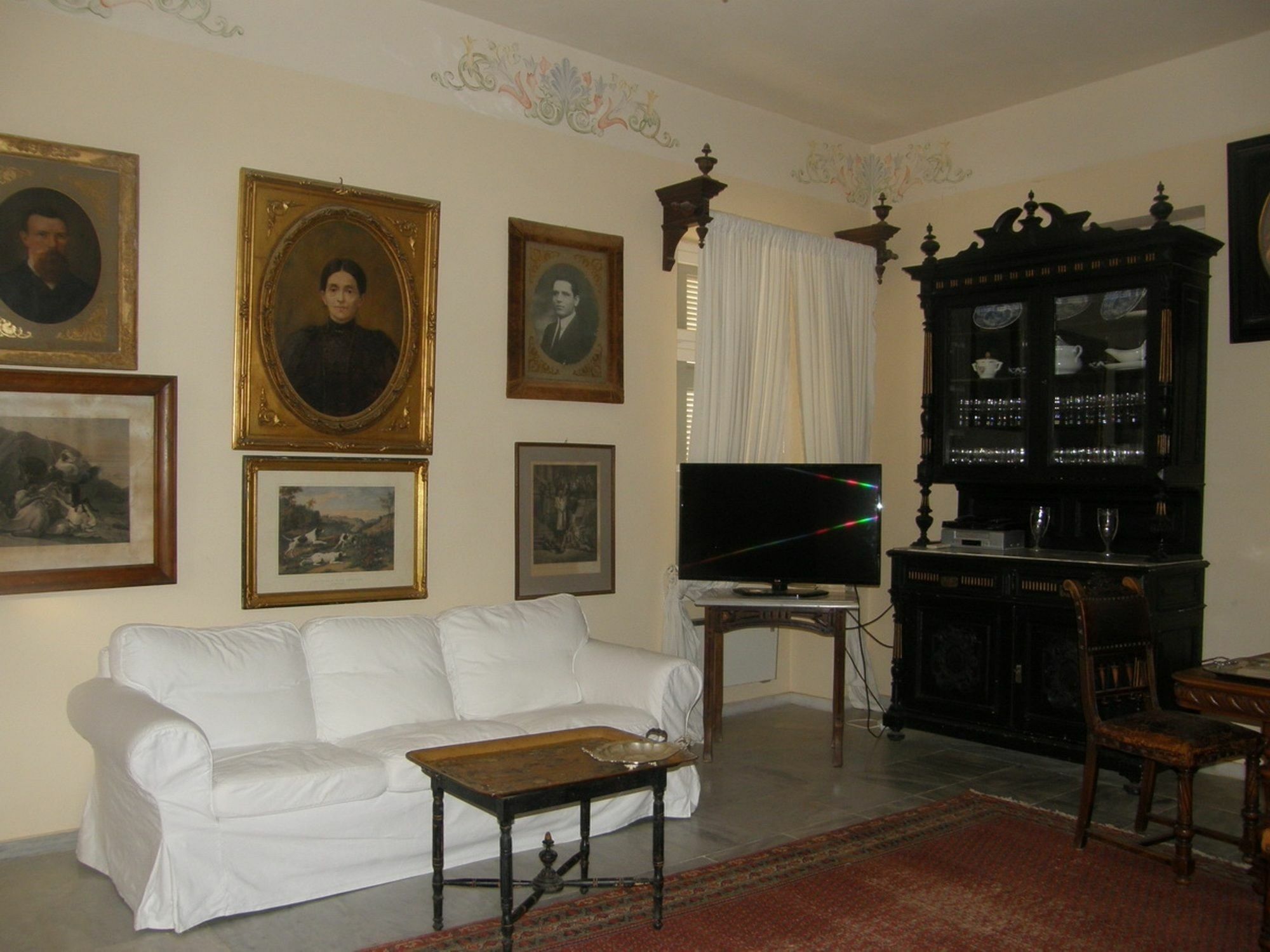 Aristocratic 19Th Century Neo Classical Mansion With Private Pool Finikas  Exterior photo